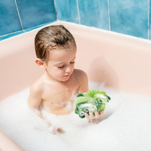 Nuenen 2 Pcs Bath Loofahs Kids Toddler Body Loofahs Cute Cartoon Kids Loofah Kid Bath Sponges Loofah Bath Pouf Body Scrubber Mesh Loofah Sponges for Children Shower Washing (Shark, Frog)