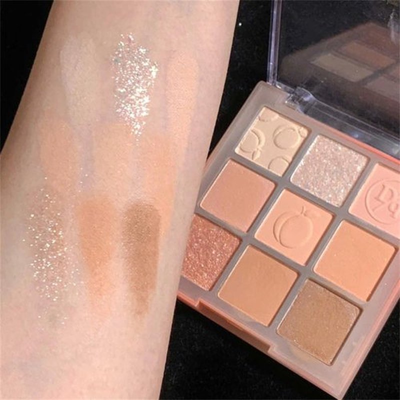Blooming Your Own Beauty Eyeshadow Palette, 9 Shades, Glitter and Matte Finishes (14#)