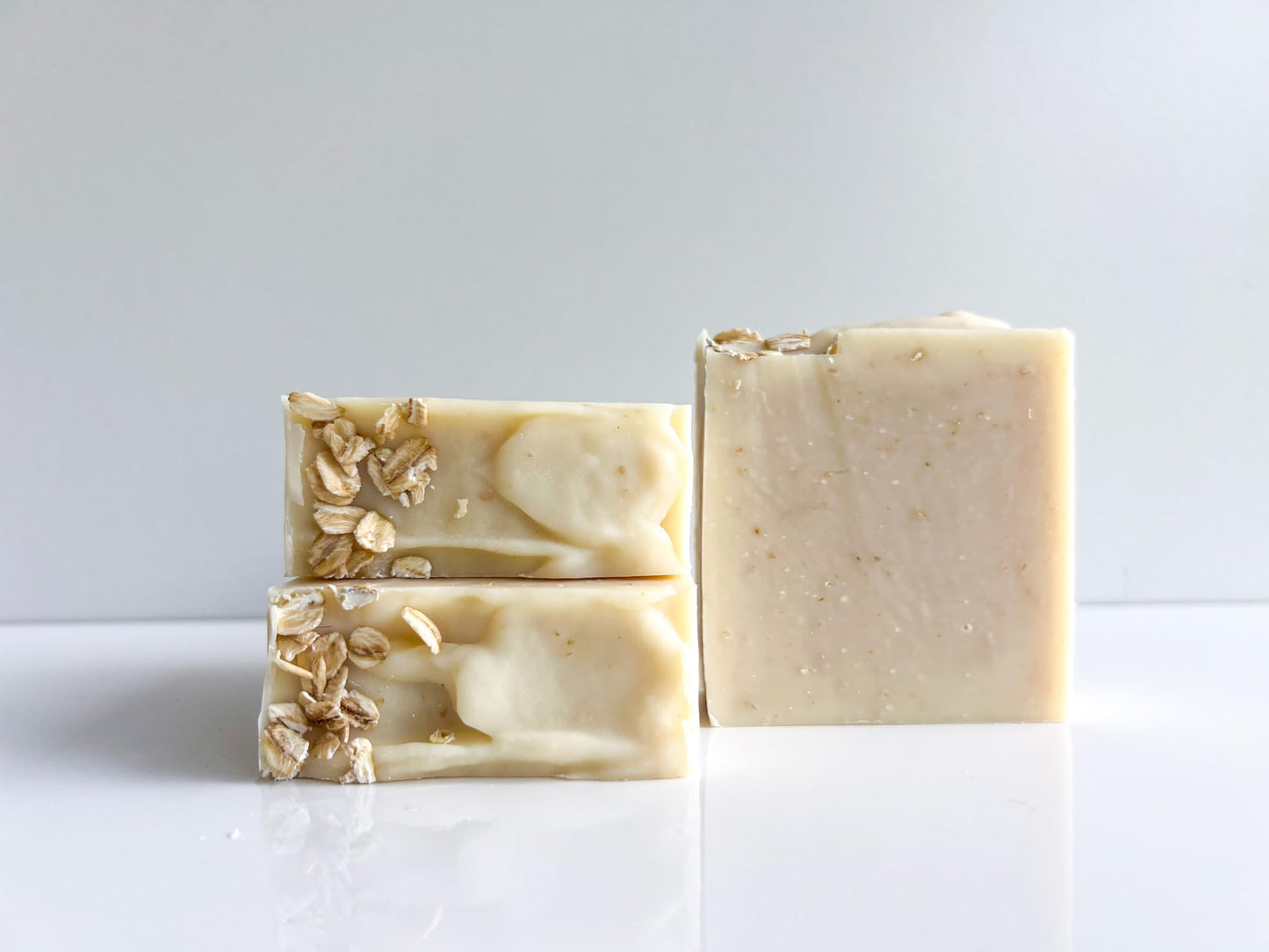 Oatmeal Soap Bar – Fragrance Free Cold Process Soap – Gentle Cleanse, made with Shea Butter & Olive Oil – Handmade Small-Batch Face & Body Bar, made with collodial oatmeal