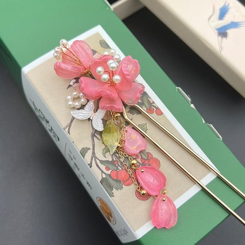 Rabithenn Pink Hydrangea with Pearl Tassels Chinese Hanfu Hair Clip Hair Accessories for Women Girls Long Hair (Hydrangea)