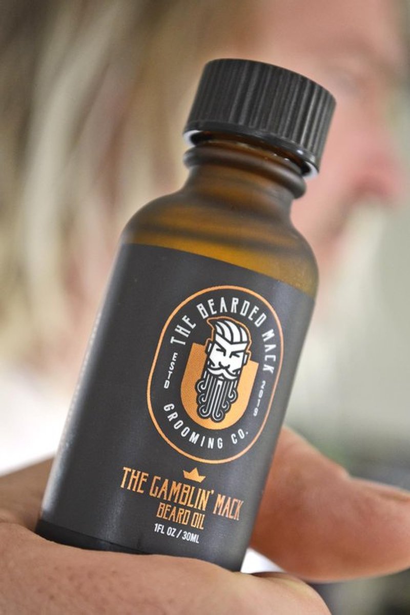 The Bearded Mack Grooming Co Beard Oil - Gamblin' Mack - Oud, Leather & Frankincense - Hydrates and Soothes, Handcrafted in USA, 1 Fl Oz
