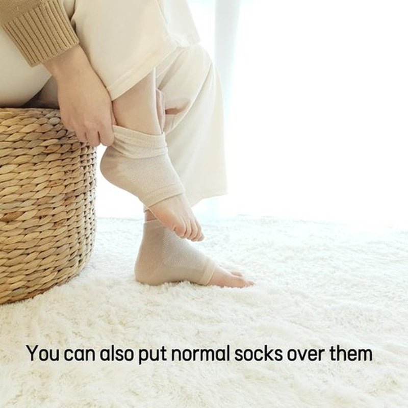 Moisturizing Gel Heel Socks to Repair Dry Cracked Heel - Soften, Soothe, and Revitalize Your Feet, for Men and Women (Black, 1 Pair)