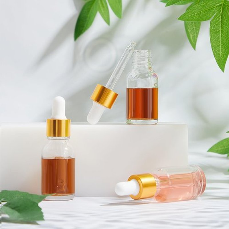 Didaey 100 Pcs Mini Glass Dropper Bottle Bulk, 15 ml Gold Clear Essential Oil Dropper Bottles Small Tincture Empty Bottles Sample Containers Perfume Liquid Vials with Cap for Traveling