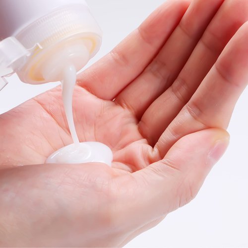 Travel Bottles for Toiletries,BPA Free,3 oz Tsa Approved Silicone Leak Proof Refillable Portable Squeeze Empty Accessories Travel Size Containers for Lotion Shampoo Conditioner Liquids(4 Pack)