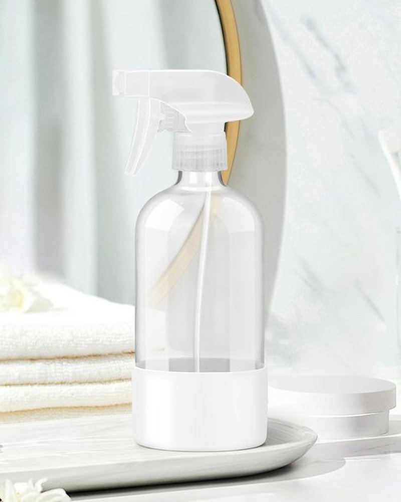 Roinisor Glass Spray Bottles with Silicone Sleeve Protection, Empty 16OZ Reusable Spray Bottles, Refillable Containers with Spray Nozzles for Cleaning Solutions, Plants and Essential Oils 1 Pack White