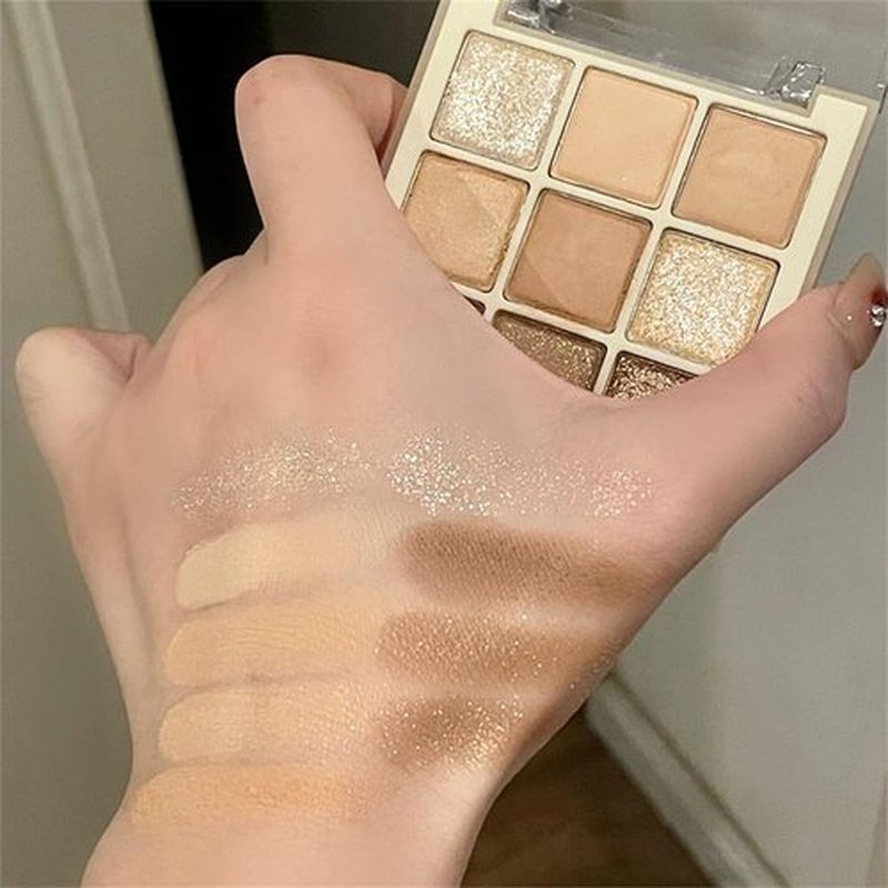 GHFCZOO Blooming Your Own Beauty Eyeshadow Palette, 9 Shades, Glitter and Matte Finishes (17#)