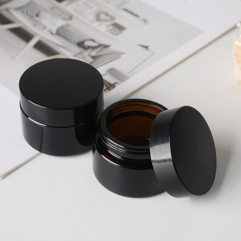 OverNews 4pcs 1oz Amber Glass Jar, Empty Cosmetic Lotion Containers,with Inner Liners,Black Lid, Spatula