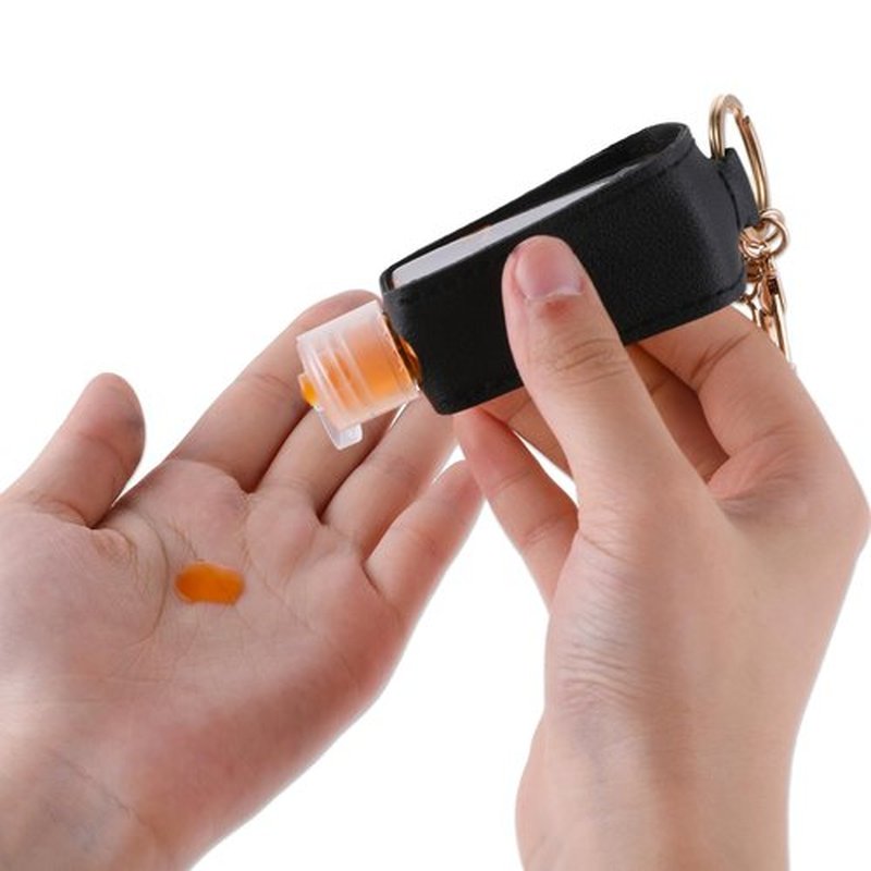 Molain 2 Pcs Hand Sanitizer Keychain 30ml Portable Leather Hand Sanitizer Holder Leakproof Empty Bottles Hand Sanitizer Travel Holder Bottle Refillable for Lotion Liquid Soap Shampoo(Pink,Black)