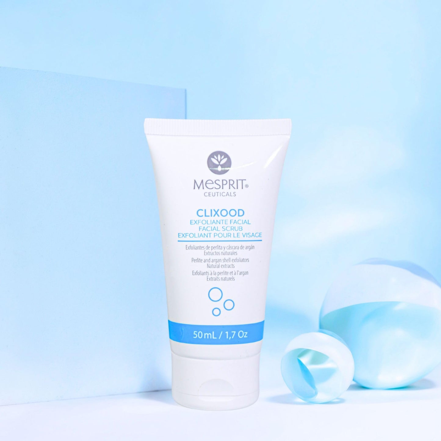 Clixood - Exfoliating Facial Scrub with Nutrient-Rich Natural Extracts | Face Scrubber for Women for a Youthful, Radiant Look - 1.17 fl oz