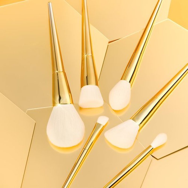 DUcare Makeup Brushes 15Pcs Makeup Brush Set with Holder Premium Synthetic Powder Foundation Contour Blush Concealer Eye Shadow Blending Liner Make Up Brush Kit gold-silver