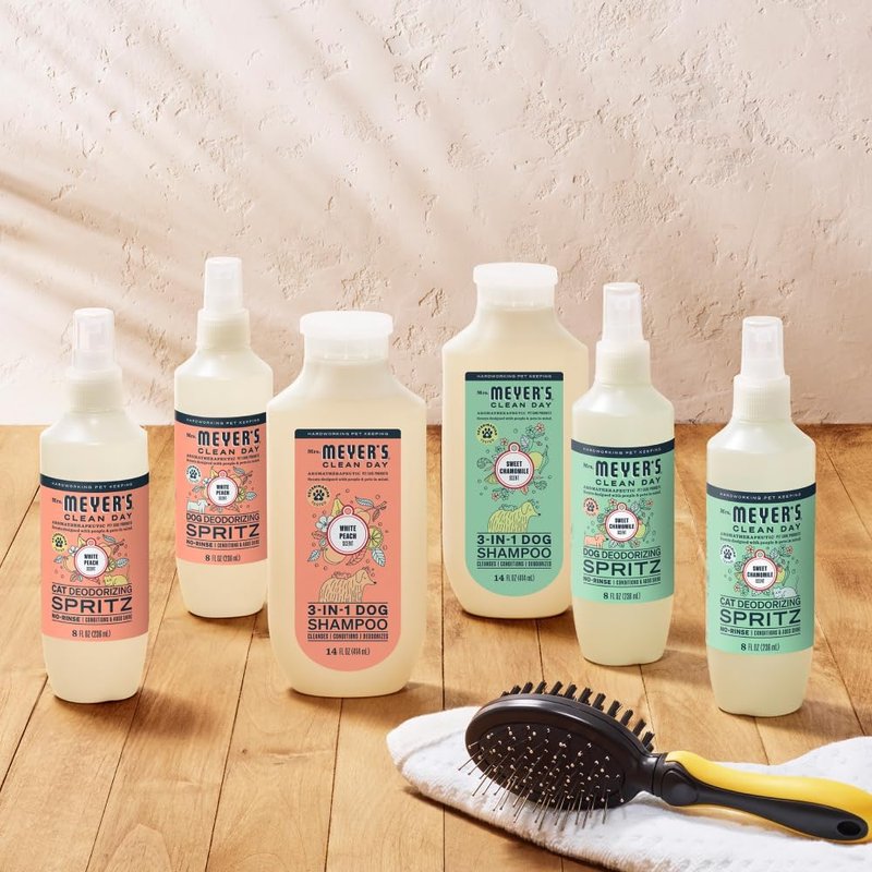 Mrs. Meyer's Cat Deodorizing Spray - White Peach Scent | 8oz Natural Odor Eliminator