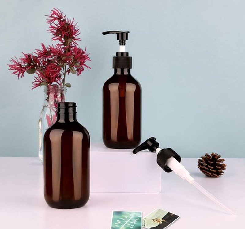 Plastic Soap Dispenser, Yebeauty Pump Bottle 10oz/300ml Empty Refillable Lotion Pump Dispenser Shampoo Bottles Containers with Pump Multipurpose for Cosmetic Kitchen Bathroom, 2-Pack Brown