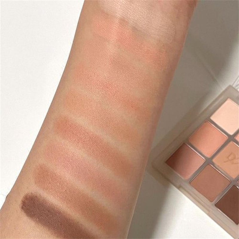 GHFCZOO Blooming Your Own Beauty Eyeshadow Palette, 9 Shades, Glitter and Matte Finishes (07#)