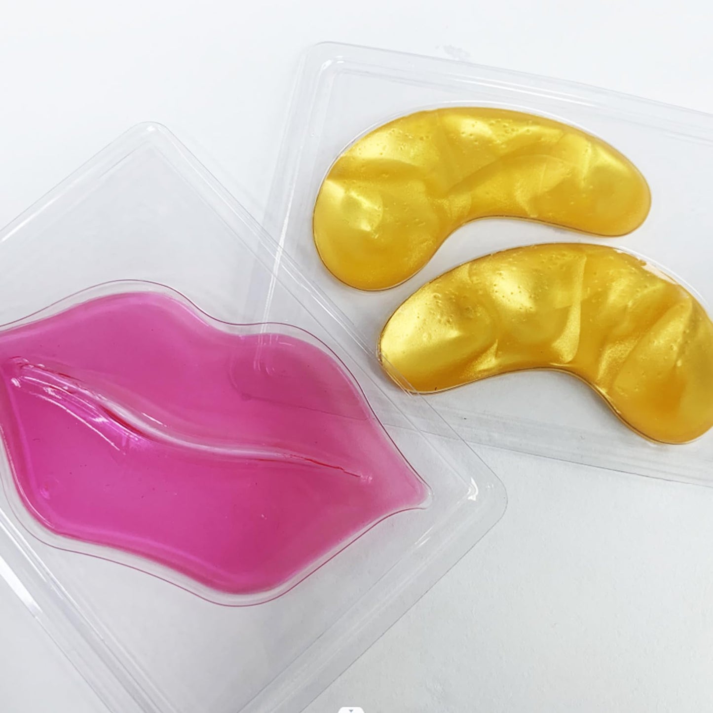 REENGULL 30 PCS Lip Mask Collagen Mouth Masks Sheet for Dry Lips, Gel Lip Patches for Remove Dead Skin, Moisturizes and Lightens Fine Lines