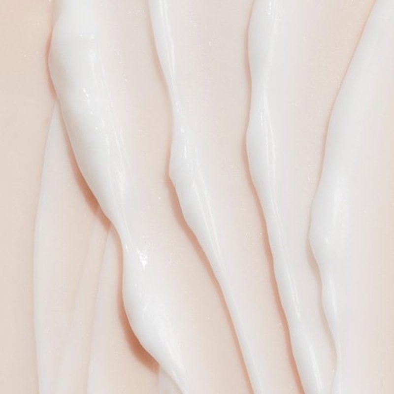 MATRIX A Curl Can Dream Weightless Moisture Conditioner| For Wavy Hair | All Day Frizz Control | With Manuka Honey Extract and Rose Water | Silicone Free | Luxury Salon Conditioner