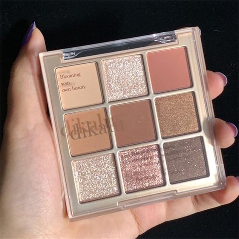 GHFCZOO Blooming Your Own Beauty Eyeshadow Palette, 9 Shades, Glitter and Matte Finishes (10#)