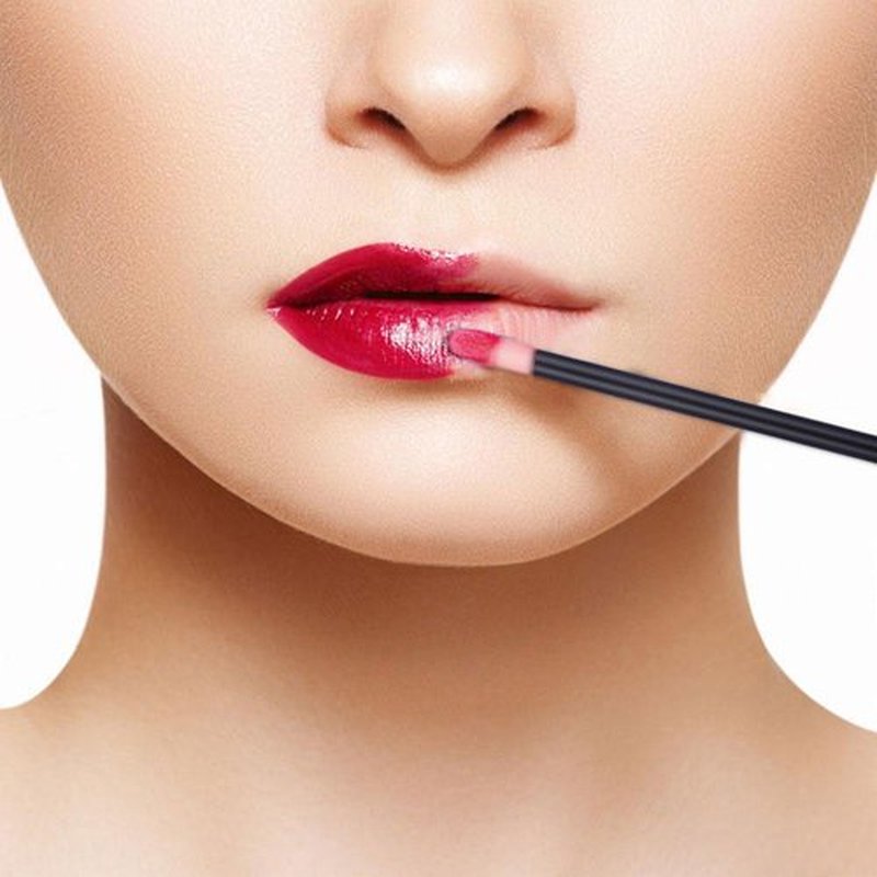 300 Pieces Lip Wands Lip Applicators Disposable Lip Brushes Lipstick Brush Lip Gloss Wands Lint Free Makeup Applicator Brush