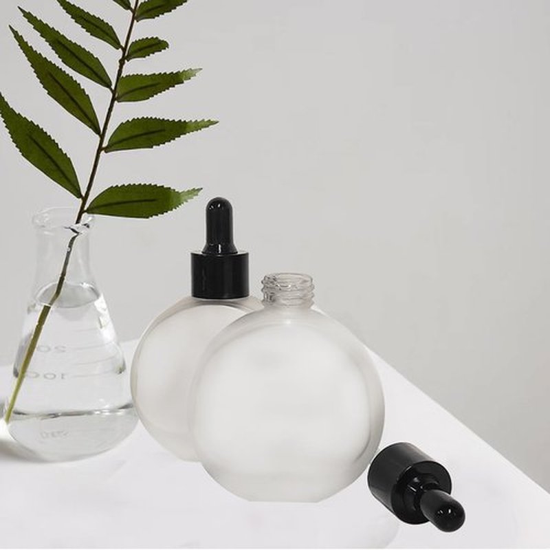 PYAWI 6Pcs, 2 oz Glass Dropper Bottles for Essential Oils ，60ml Frosted Glass Dropper Bottles Flat Round Perfume Bottle， for Essential Oils, Perfumes, Serums - Leakproof for Travel (A- Clear Frosted)