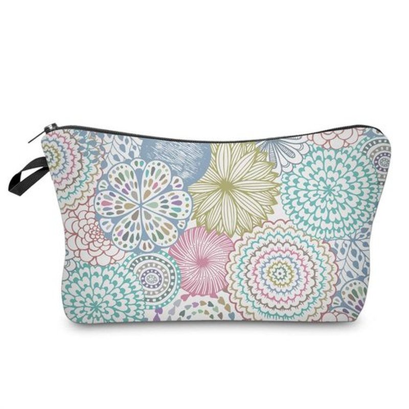 LOOMILOO Cosmetic Bag for Women, Adorable Roomy Makeup Bags Travel Water Resistant Toiletry Bag Accessories Organizer Cute Gifts (mandala 51561)
