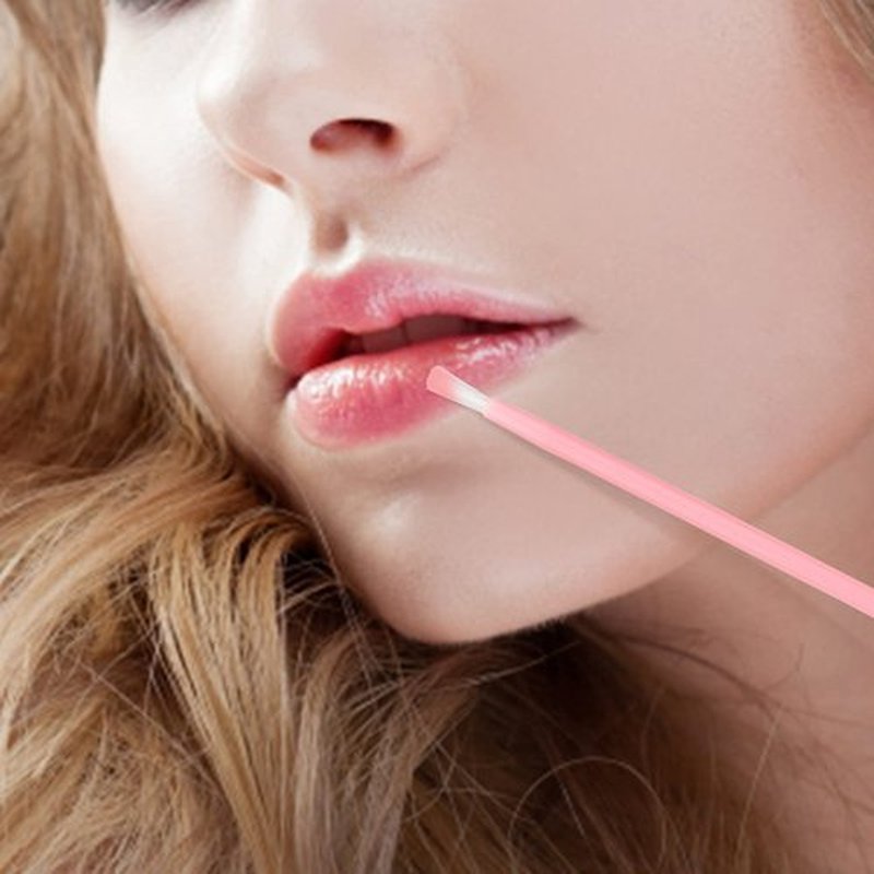 GCQQ 50PCS Disposable Lip Brushes, Pink Lipstick Applicator, Lip Wands Makeup Beauty Tool Kits PYO Cookie Paint Brush (Pink)