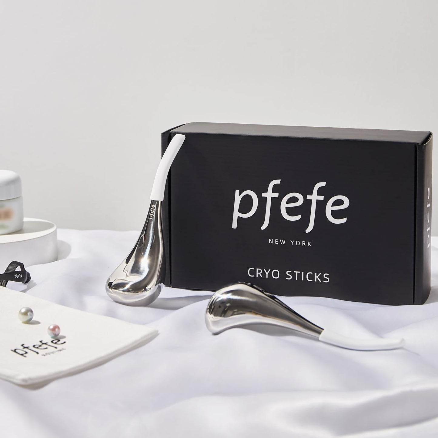 pfefe Cryo Sticks Facial Skin Care Ice Globes for Women Face Eyes, Stainless Steel Face Beauty Tools for Girls Ladies, Esthetician Supplies Cooling Spa Globes with Storage Case