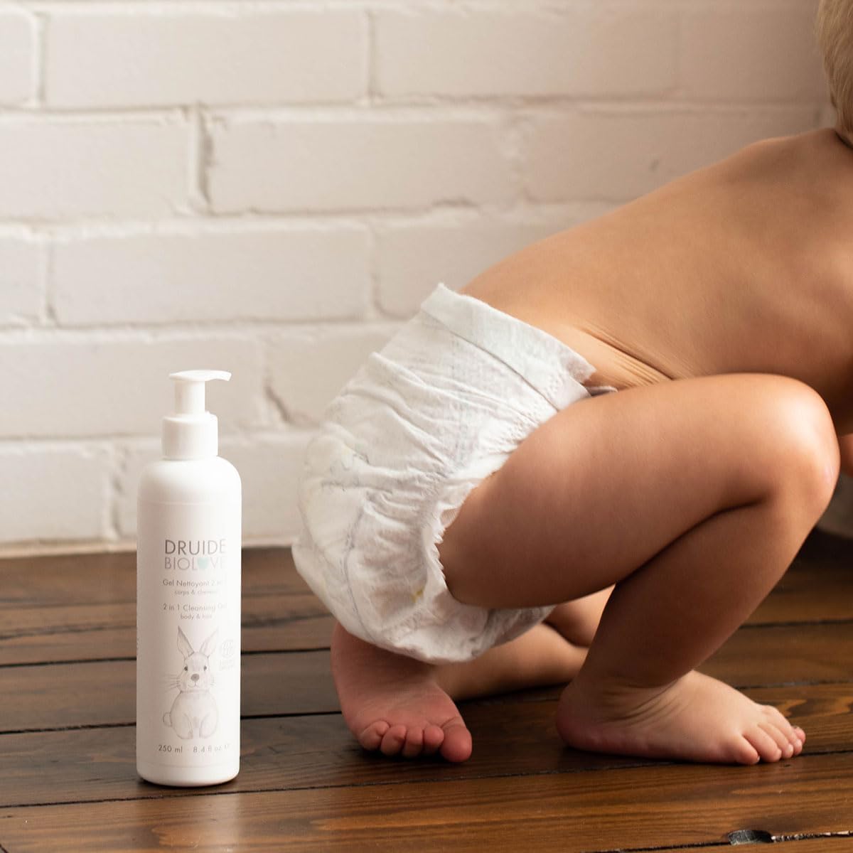 2-in-1 Cleansing Baby Body Gel Hair Shampoo Care ,organic Baby Shampoo Clean, Wash, Sulfate-Free, For Children Prone to Eczema, 250 ml (8.4 oz Size Chamomile,Orange Star Anise Made in Canada