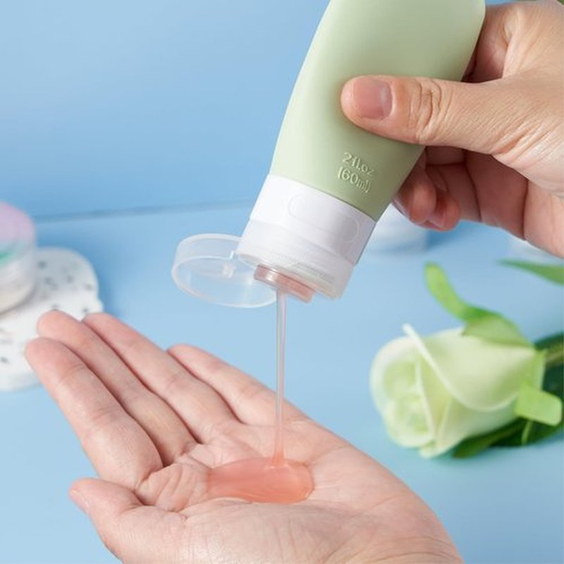 INSFIT Travel Bottles for Toiletries, TSA Approved 2oz Travel Size Bottles Leak Proof Travel Containers for Toiletries, BPA Free Refillable Travel Accessories for Shampoo Body Wash Liquids Green