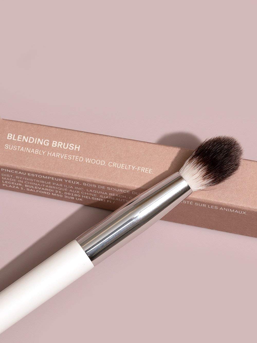 ILIA Blending Brush - Vegan Eyeshadow & Highlighter Brush with FSC Wood & Soft Bristles