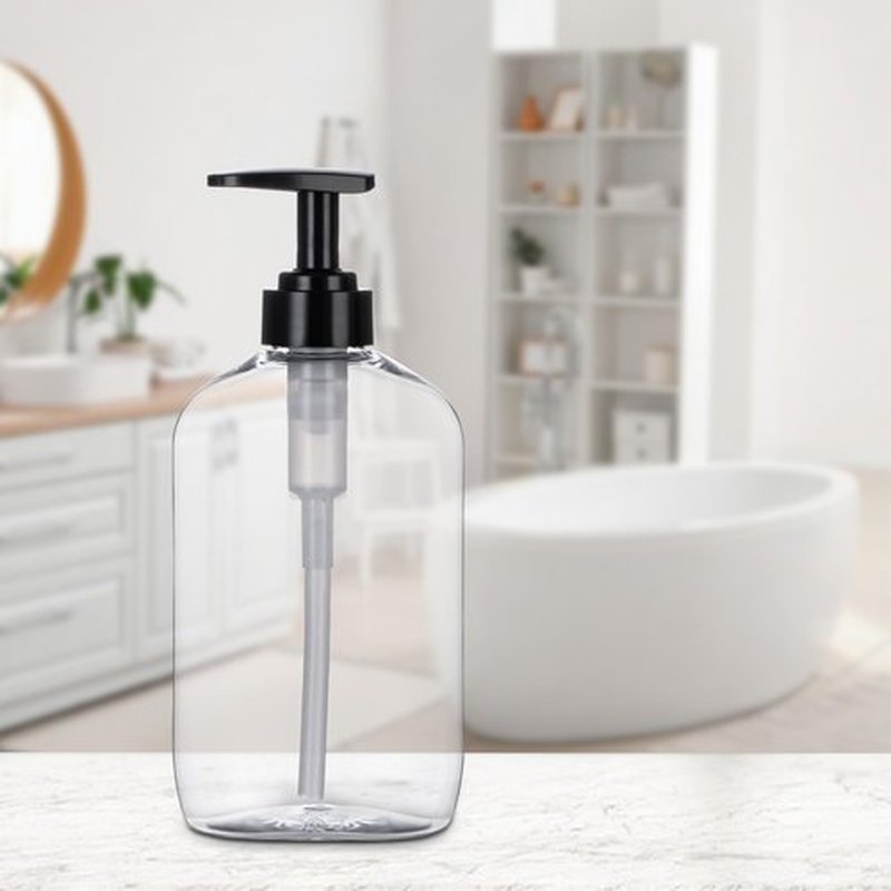 Yebeauty Pump Bottle Dispenser, 20oz 600ml Empty Plastic Shampoo and Conditioner Dispenser, Refillable Shower Soap Dispenser Pump Bottle Containers for Bathroom Kitchen, 2 Pack Clear