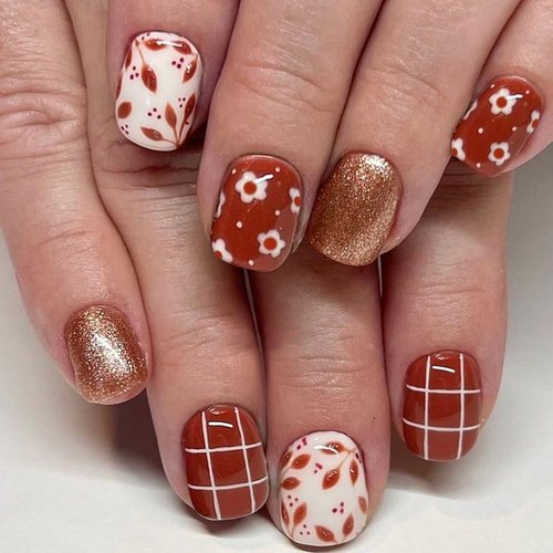 Fall Press on Nails Short Fake Nails Square False Nails with Flower Leaf Design Glue on Nails Glitter Gold Full Cover Stick on Nails Glossy Acrylic Nails Press ons for Women Manicure 24Pcs