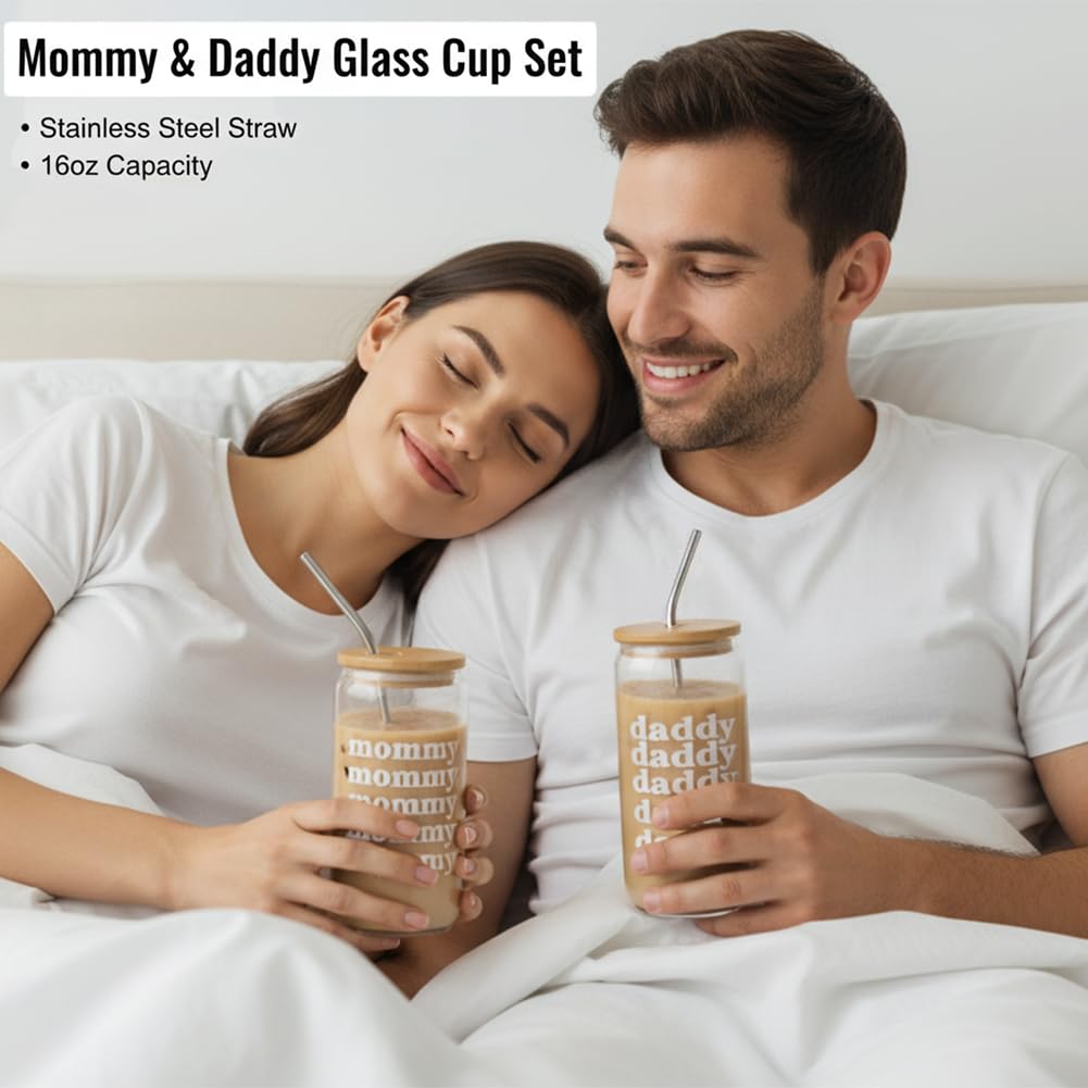 New Parents Gifts for Couples, Mom and Dad to Be Gifts, Pregnancy Gift Basket for Expecting Parents, Baby Shower Gift Set with Mommy Daddy Glass Cups, Candle, Bath Bomb & Soap