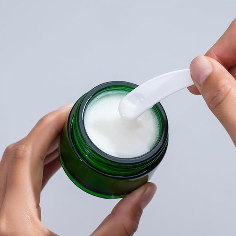 Over News 4PCS 1 oz Glass Container Jars with Lids, Small Empty Cosmetic Round Jar for Cream, Lotion (Green)