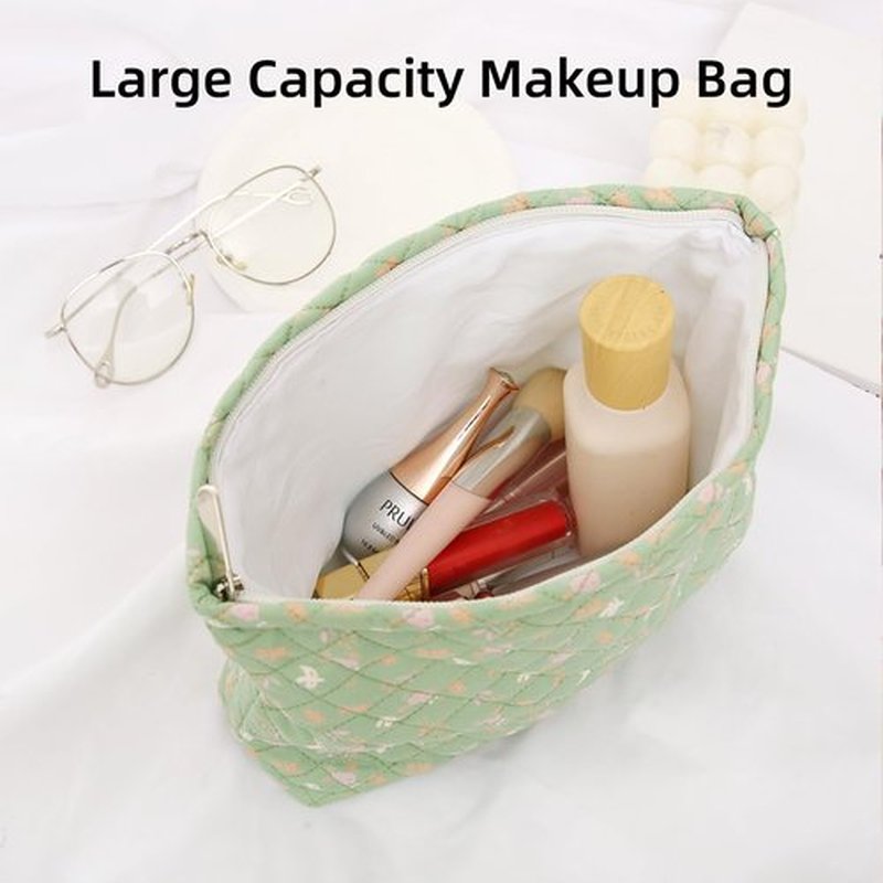 Wudimeitt Cosmetic bag Makeup bag Preppy Cute Corduroy Toiletry bag for women travel essentials (Green flower)