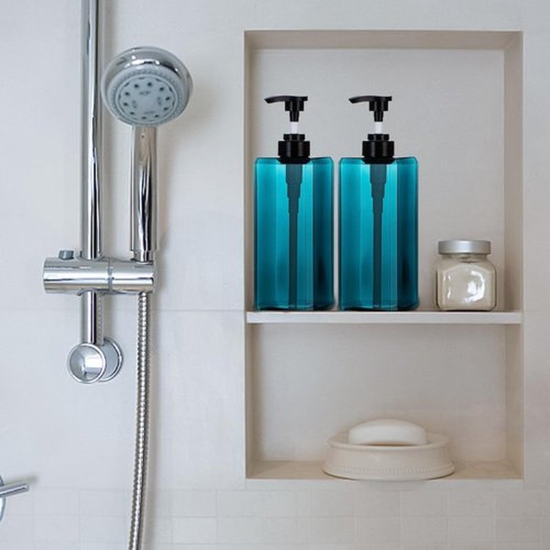 Yebeauty Pump Bottle Dispenser, 27oz 800ml Empty Plastic Shampoo Pump Dispenser Shower Soap Dispenser Refillable Liquid Containers for Conditioner Body Wash, Bathroom Kitchen, 2 Pack Sea Blue