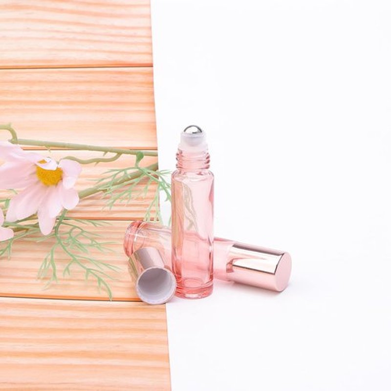 Newzoll 45 Pcs Glass Roller Bottles, 10 ml Thick Glass Roll on Bottles Massage Glass Roller Vials Containers for Essential Oil Perfumes Aromatherapy Lip Balms, Rose Gold