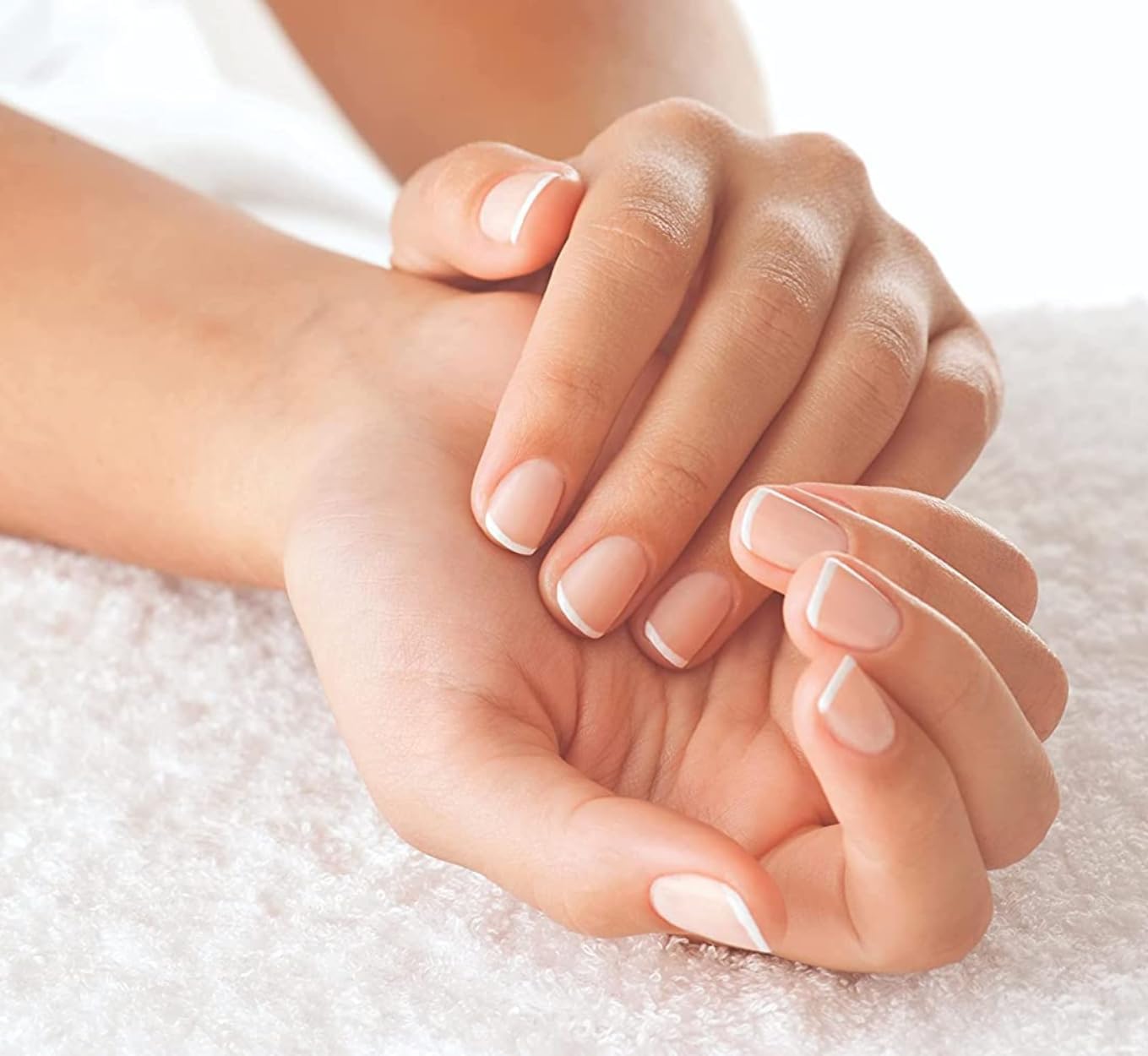 Cuccio Naturale Pomegranate & Fig Hand & Body Detox Wash – 1 Gallon (128 oz) Spa Size Luxury Cleanser, Magnesium Sulfate Detox Formula, Hydrating pH-Balanced Body Wash