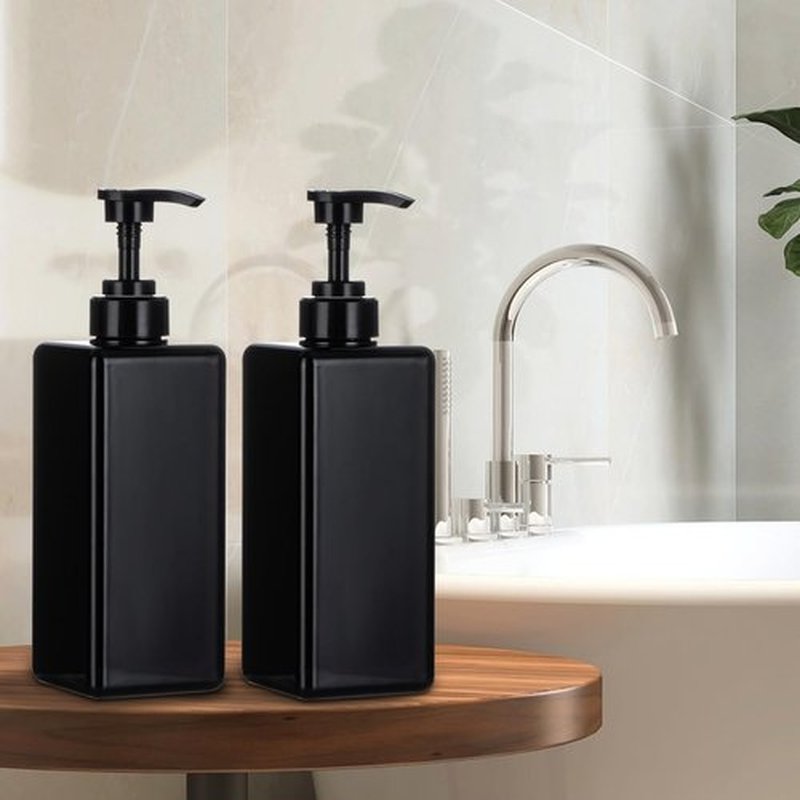 Yebeauty Pump Bottle Dispenser, 22oz 650ml Empty Plastic Shampoo Pump Dispenser Shower Soap Dispenser Refillable Liquid Containers for Conditioner Body Wash, Bathroom Kitchen, 2 Pack Black