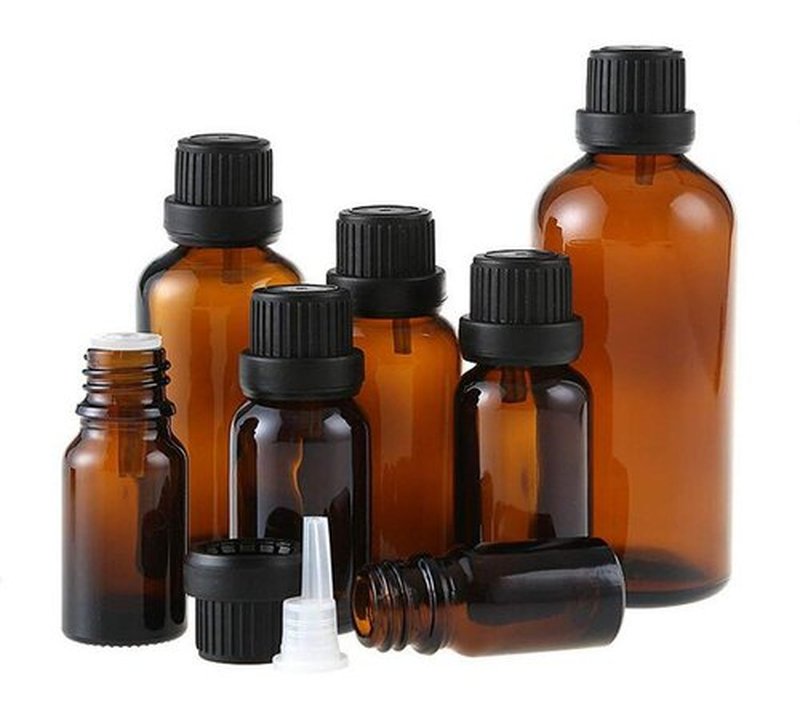 6Pcs Amber Glass Essential Oil Bottles with Orifice Reducer and Black Cap Empty Cosmetic Perfume Aromatherapy Storage Container Vial Pots Portable Refillable size 20ml/0.67oz
