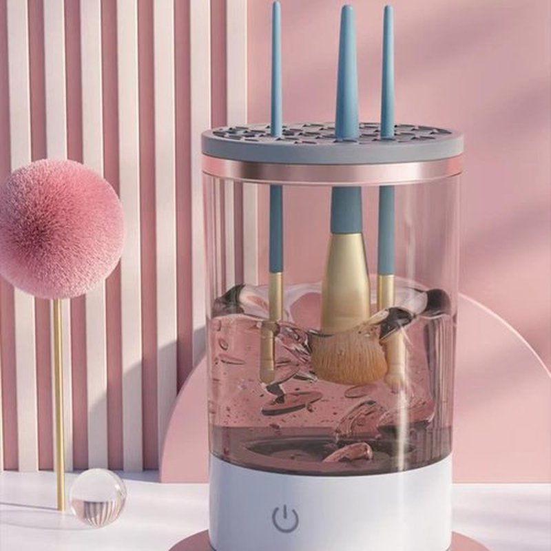 The Cozy Luna Brush Cleaner for All Makeup Brush, 9000 RPM Beauty Swirl Cosmetic Brush Cleaner, Automatic Electric Makeup Brush Cleaner, IP65 Waterproof, Your Makeup Brush Game Changer (White*1PCS)