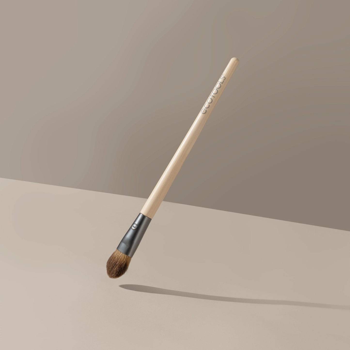 EcoTools All Over Eye Brush, Fluffy Eyeshadow Brush for Blending Lid & Crease Color, Soft Synthetic Bristles for Everyday Makeup, Vegan & Cruelty-Free, 1 Count