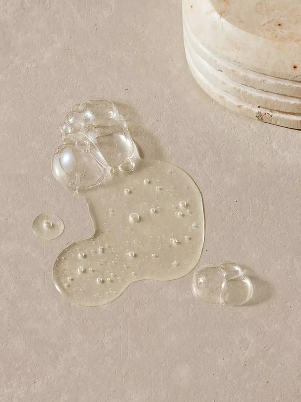 Harrys Gel-Body Wash/STONE: an invigorating scent of minerals & citrus - Japanese Yuzu, Charcoal, Bergamot - 16oz
