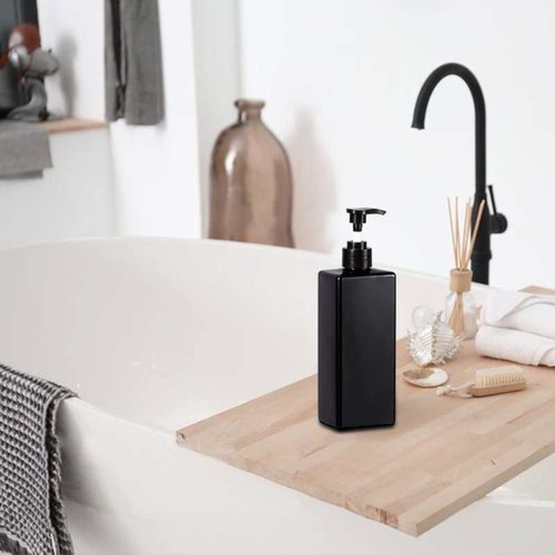 Shower Press Bottles, Yebeauty 2pcs 17oz 500ML Refillable Pump Bottle Lotion Soap Dispenser Liquid Container Plastic Soap Dispenser for Shampoo Kitchen,Bathroom Body Wash,Black