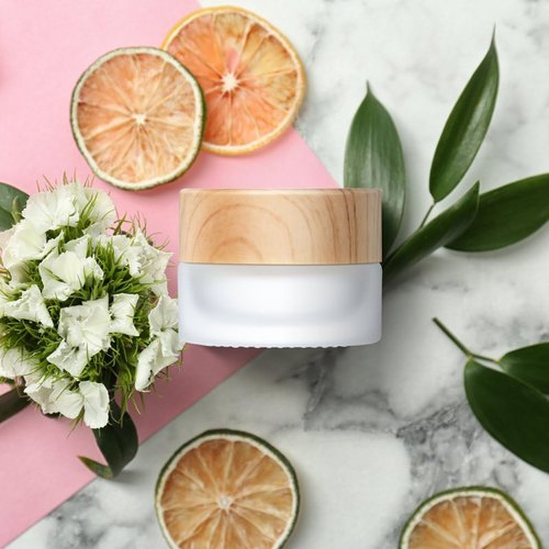Geiserailie Glass Cosmetic Containers Empty Sample Jars with Leak Proof Lids Makeup Sample Containers for Lotion Cream Cosmetic(60 Pieces,5 Gram)
