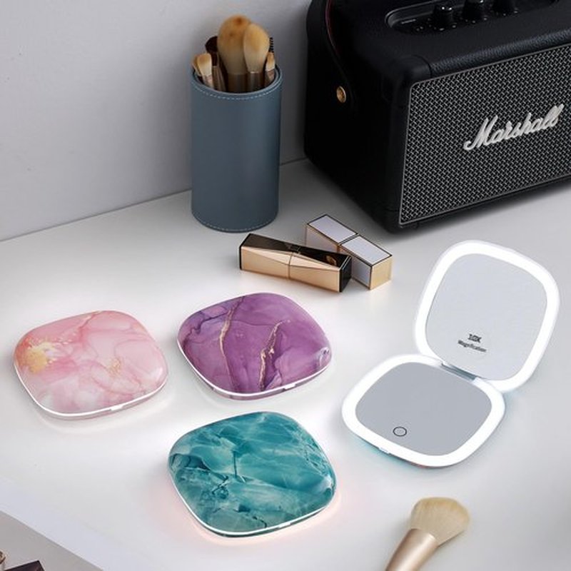 Mocado Compact LED Travel Makeup Mirror - 4 Inches 1X/10X Magnification Travel Mirror with Light Dimmable Double Sides Lighted USB Rechargeable Compact Mirror for Purse,Pocket,Travel(Green Marble)