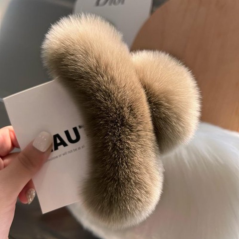 papasgix Hair Claw Clips for Women, Large Faux Fur Hair Claw Clip for Women, Large Hair Clips Winter Fluffy Plush Hair Claw Clips Hair Accessories (Camel+Milk Tea)