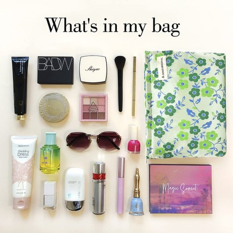 STARDW Floral Cosmetic Bags Makeup Bags for Women and Girls,Travel Makeup Bag Large Capacity Canvas Makeup Bag,Makeup Organizer Bag Zipper Pouch (Green Flowers)