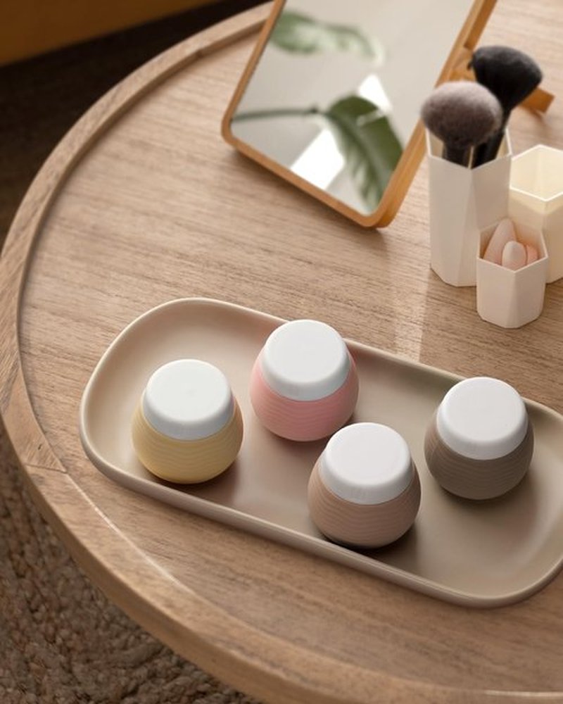 Yinke Travel Containers for Toiletries, Silicone Cream Jars, TSA Approved Travel Size Containers, Leak-proof Travel Essentials/Accessories with Lid for Cosmetic Face Body Cream(4 Pack), 50ml, Apricot