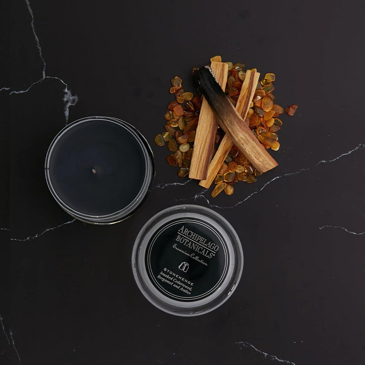 Archipelago Botanicals Kashmir Glass Jar Candle, Kashmir Vanilla, Orange Blossom and Sandalwood Scent, Lead-Free Candle Wicks, Burns Approx. 60 Hours (8.6 oz)