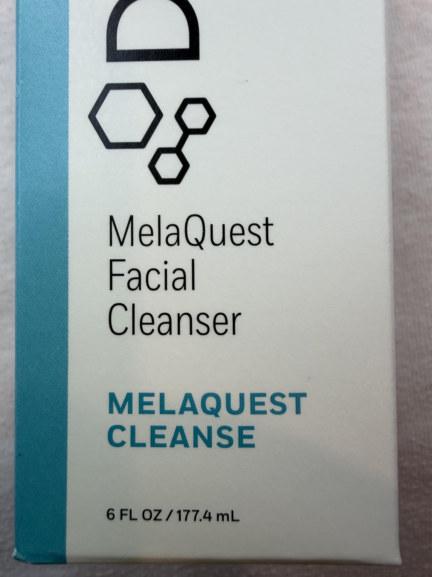 Derma MelaQuest Hydrating Facial Cleanser - Sulfate Free Gentle Face Wash for Women & Men - Brightening Cleanser Formulated with Vitamin C & Panthenol to Help Hydrate & Even Skin Tone (6 fl oz)
