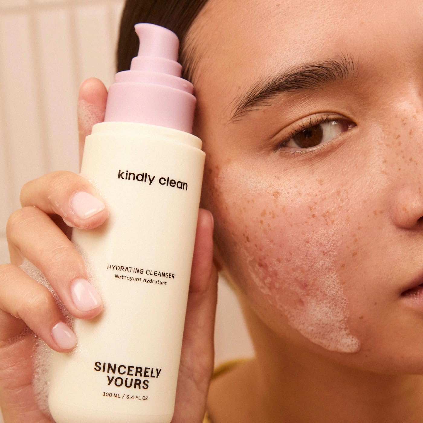 Sincerely Yours Kindly Clean Hydrating and Soothing Foaming Gel Cleanser 3.4 oz/100 ml